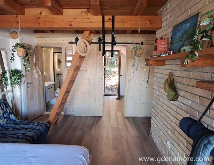 Living sleep room 01